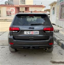 جیپ گراند شیرۆکی